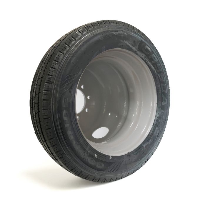 Remorque Pneu Radial 215/75R175 16 plis 4805 lbs Goodride et jante 17 1/2 chez Voiturettes Experts