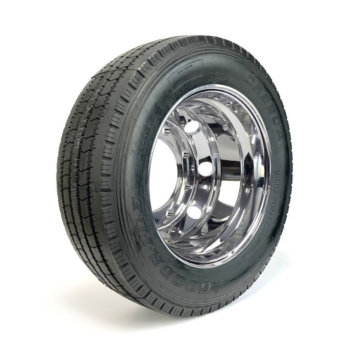 Remorque Pneu radial 245/70R175 18 plis 6005 lbs Goodride et jante 17 1/2 chez Voiturettes Experts